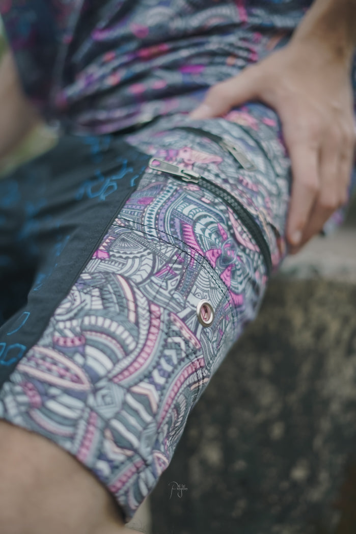 Above knee festival shorts for men with stretchable cotton fabric and functional side pockets