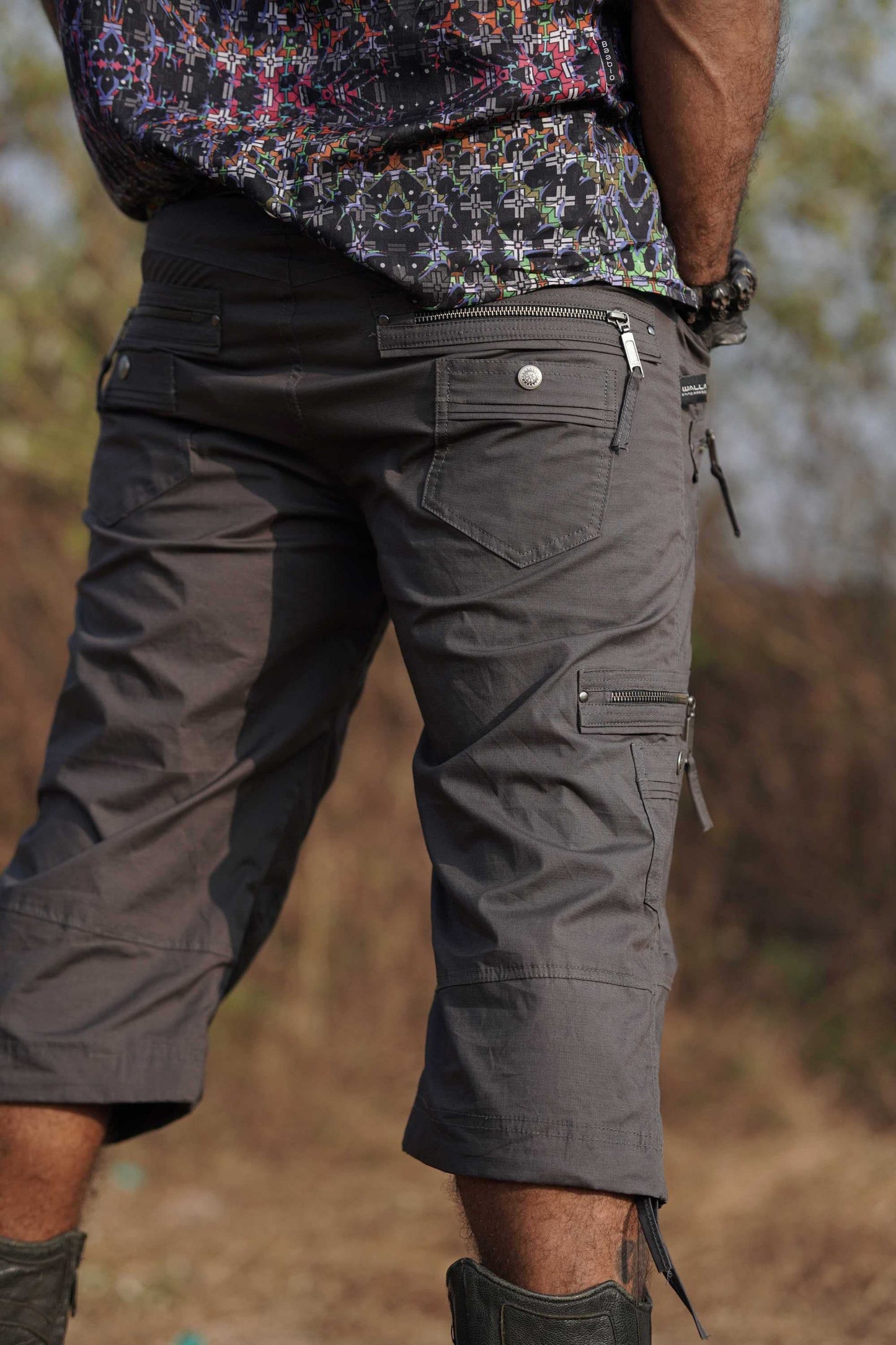 utility 3 quarter cargo shorts grey zipper pockets