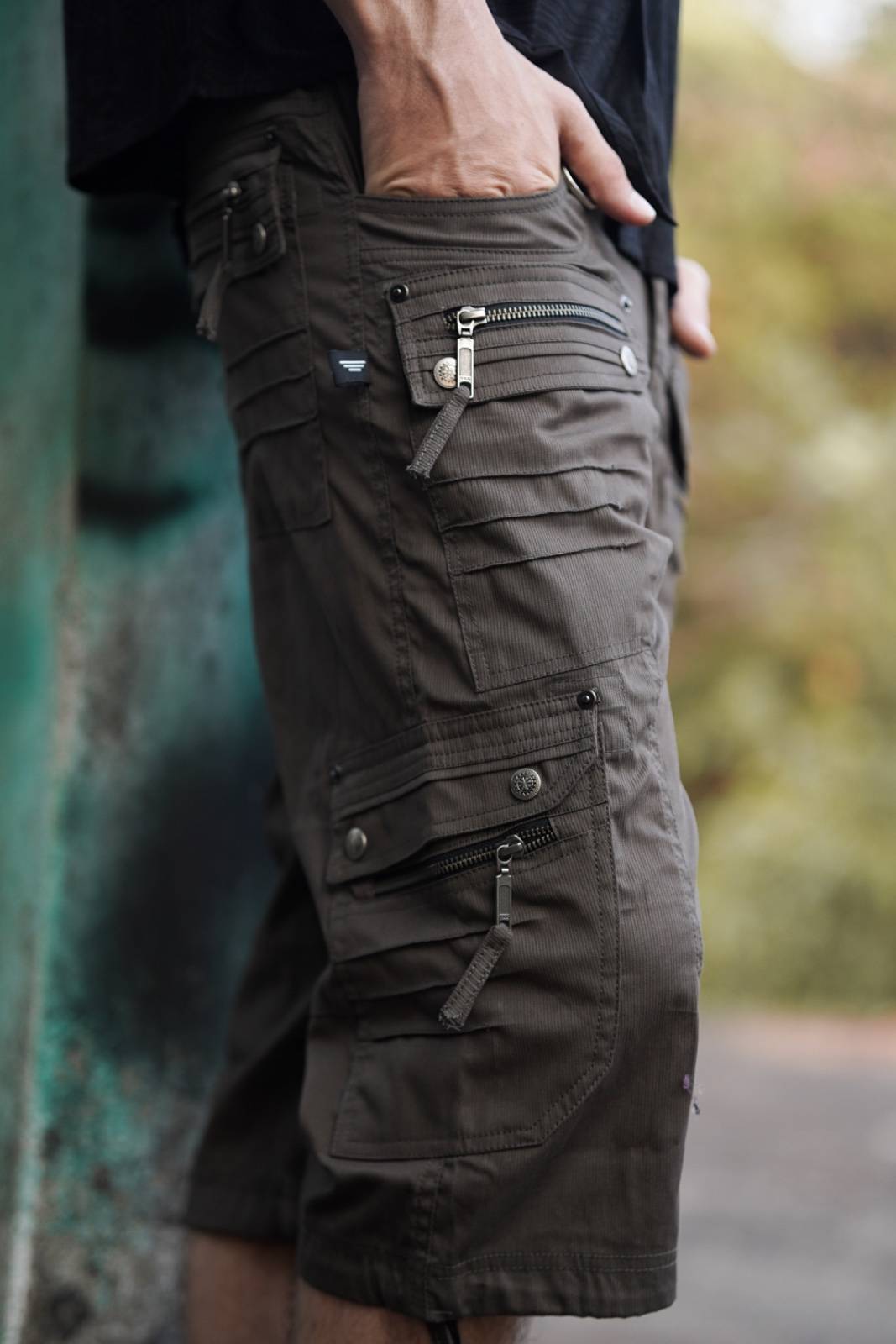 utility cargo shorts khaki multi pocket design