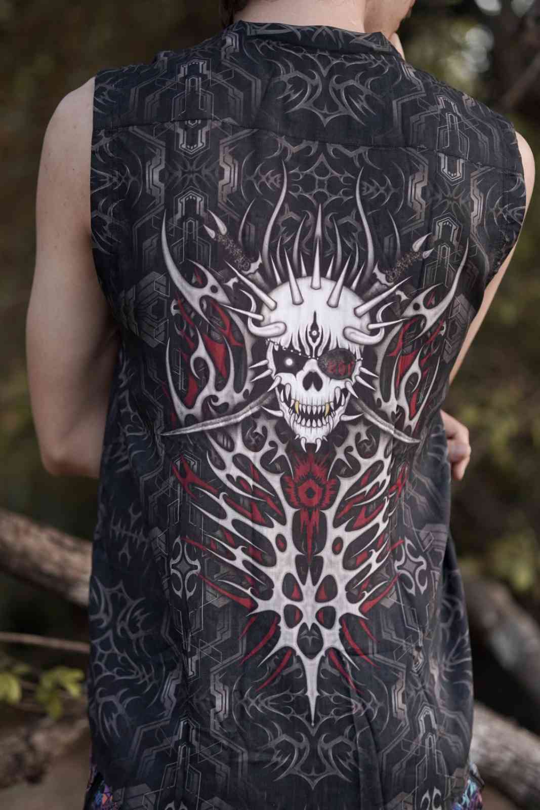 PIRATES OF CHAPORA Gothic Sleeveless Art Wear Bamboo Shirt