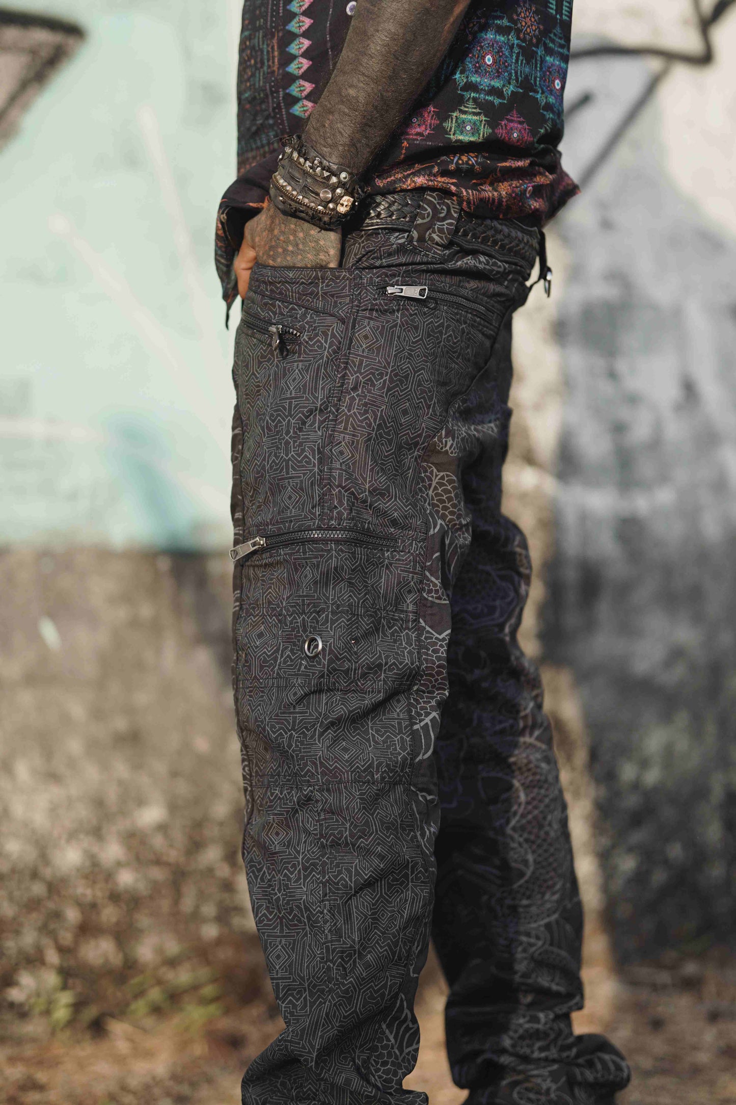 Black Streetwear Cargo Pants for Men – Dragon Codex Print